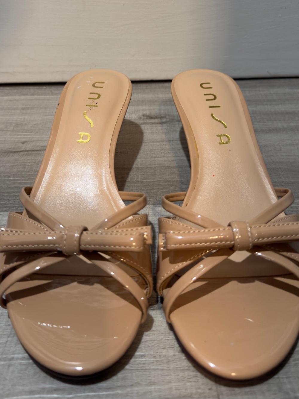 Unisa Beige Patent Bow Kitten Heel